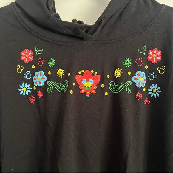 Disney Embroidered Floral Hidden Mickey Black Cropped Hoodie-Women’s Size XL - Picture 3 of 6